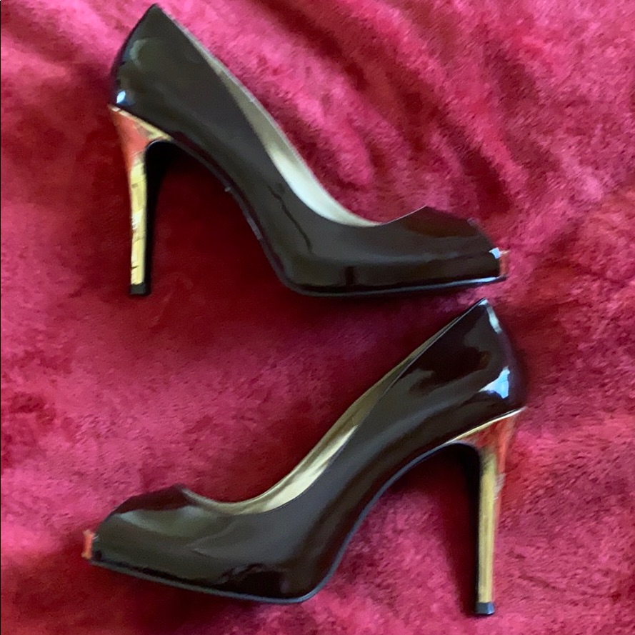1 Of A Kind Guess Brand Heels.